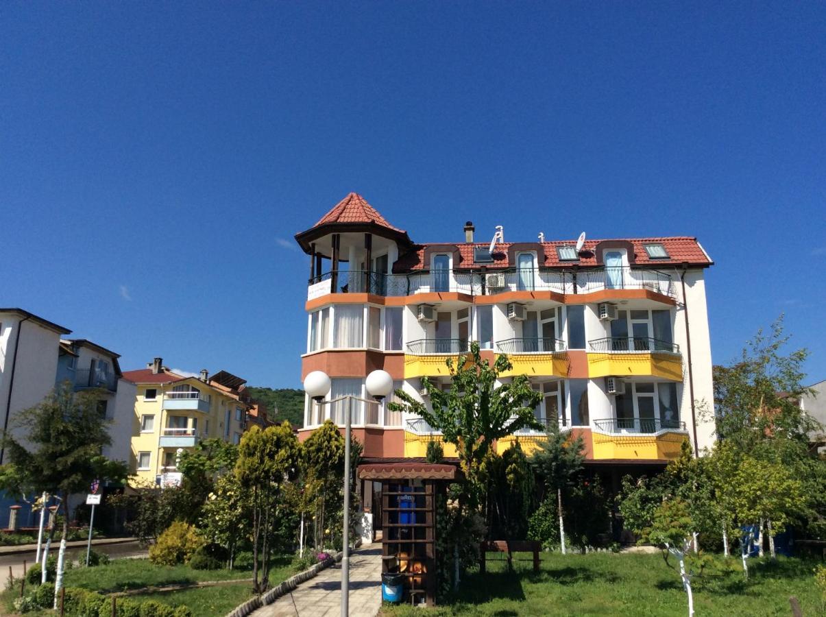 Sunny Island Obzor Hotel Exterior photo